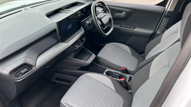 Ford Transit Courier E-Transit Courier 100kW 43kWh Limited Van Auto